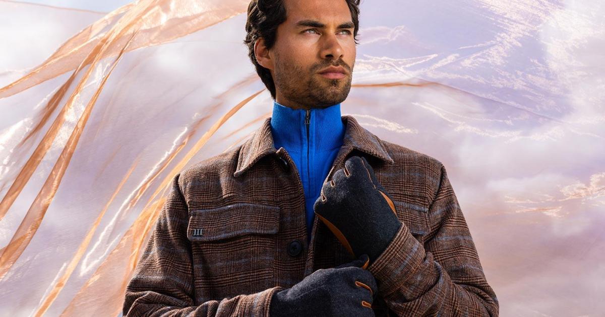 Let's Heat Things Up! ❄️ New Gloves and a Flaming Gift