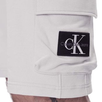 Calvin Klein Krótkie spodenki z logo - jasnoszare