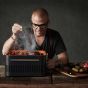 Everdure Cube Charcoal barbecue on the go - grey