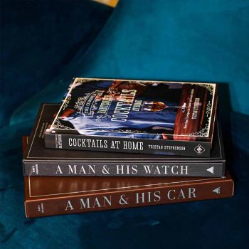 A Man And His Car Buch