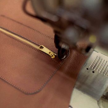 Dutchdeluxes zipper style leather apron - Cognac