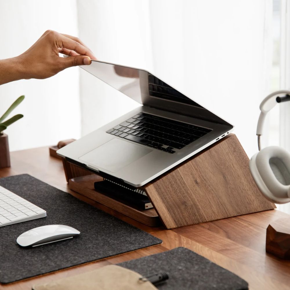 Oakywood_Laptop_Stand_1